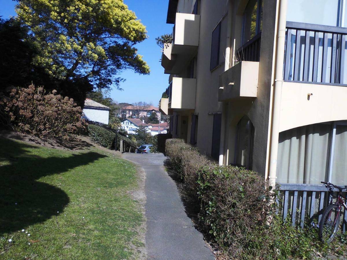 Au Balcon Fleuri Apartment Anglet Exterior photo