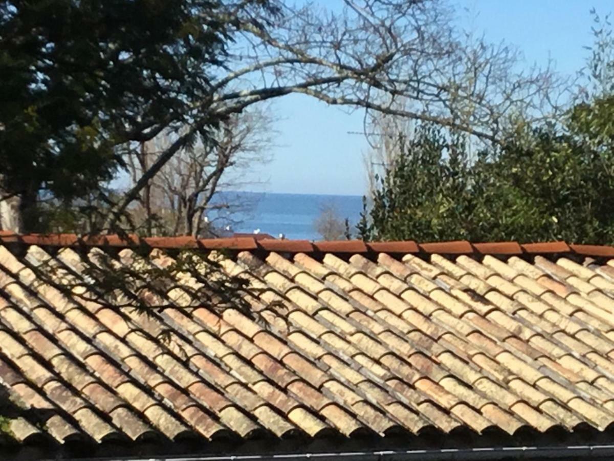 Au Balcon Fleuri Apartment Anglet Exterior photo